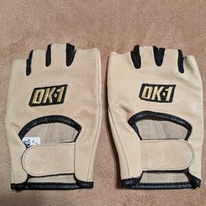 OK-1 Fingerless Leather Gloves Men Or Women Small